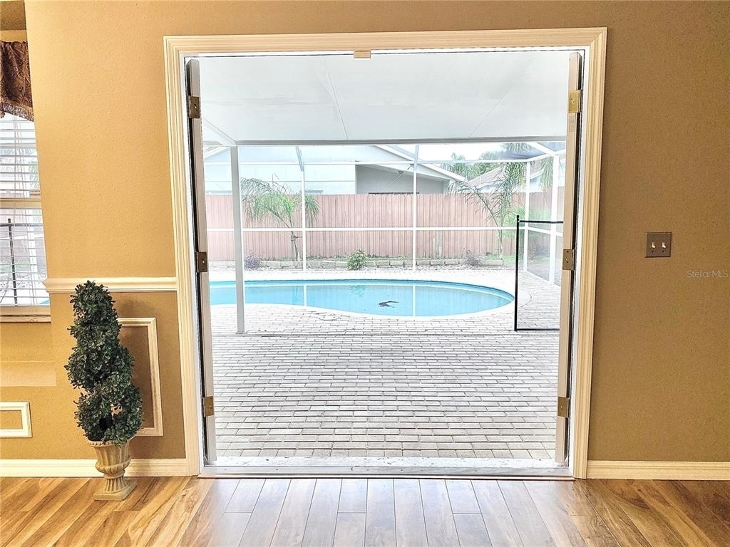 22815 Richardson Lane - Photo 4