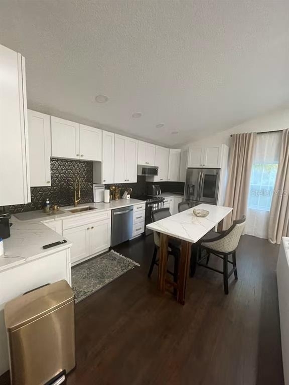 4 Cardinal Drive - Photo 3