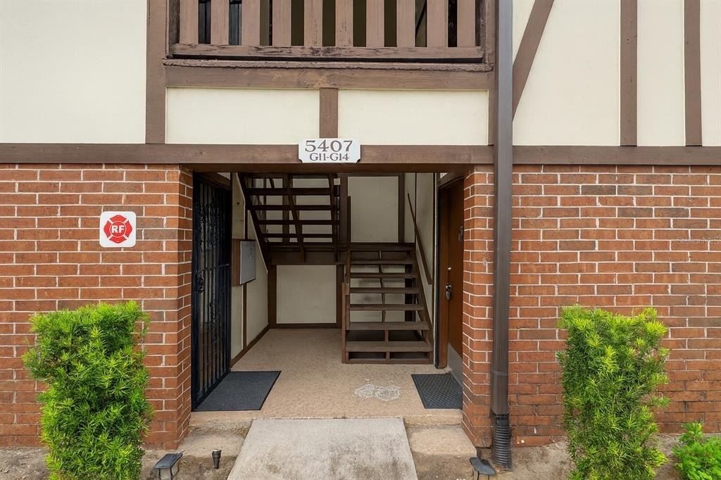 5407 Hansel Avenue - Photo 2