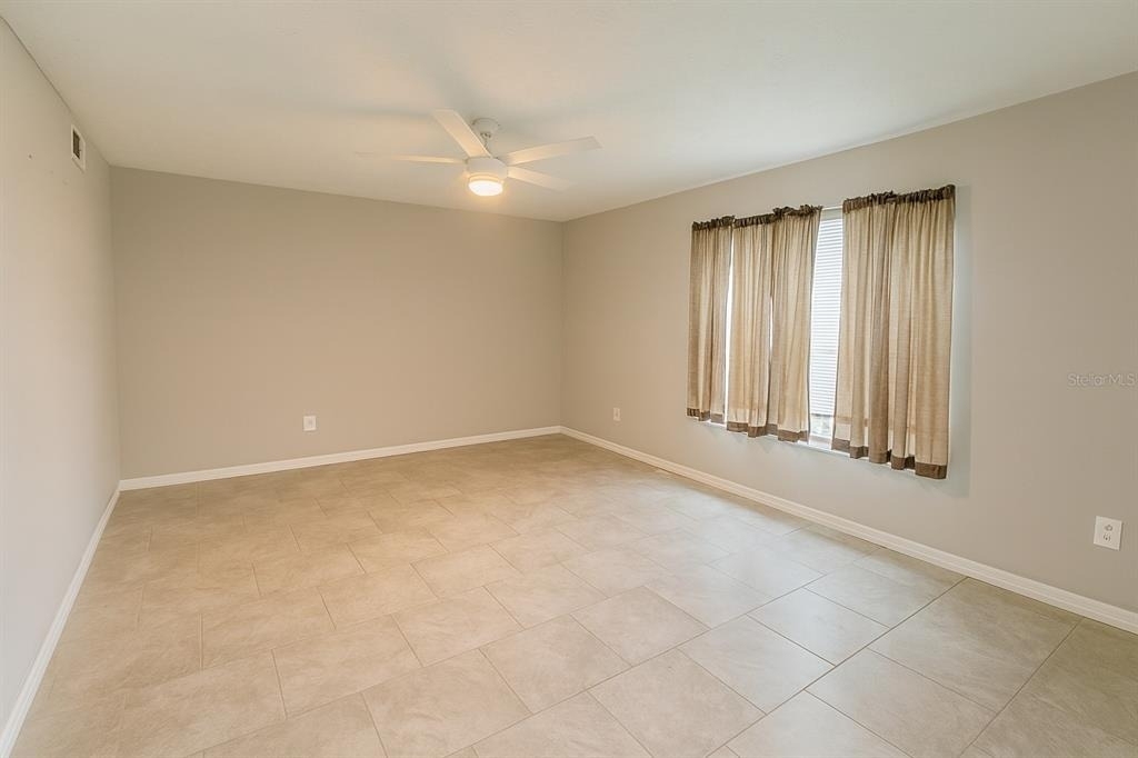 5407 Hansel Avenue - Photo 3