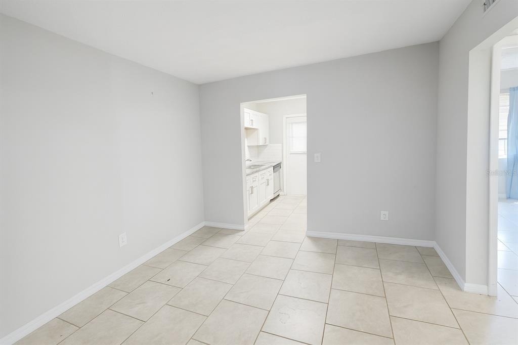 5407 Hansel Avenue - Photo 4