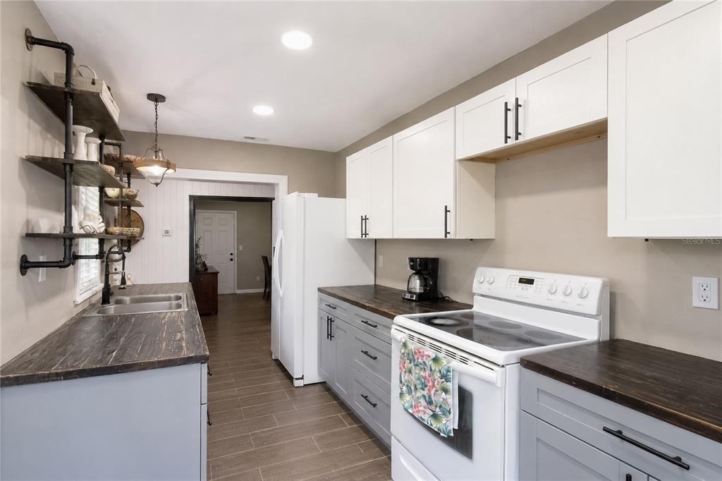 2607 Ne 16th Avenue - Photo 6