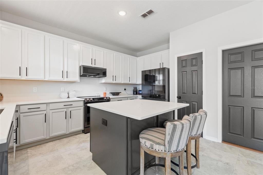 1501 Woodlark Drive - Photo 3