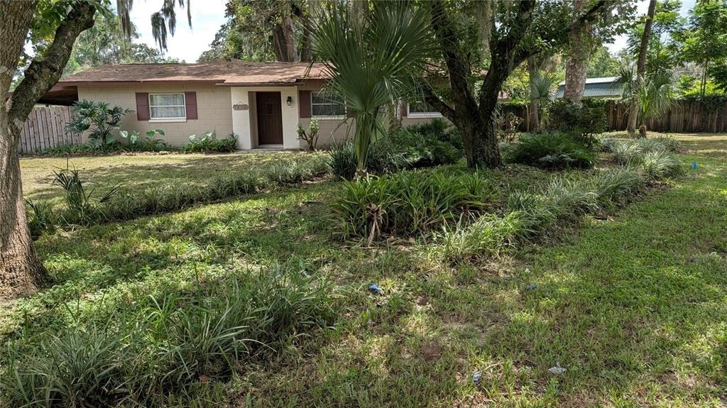 1408 Ne 25th Place - Photo 1