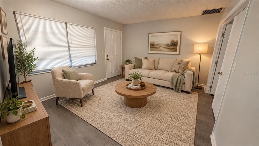 1408 Ne 25th Place - Photo 4