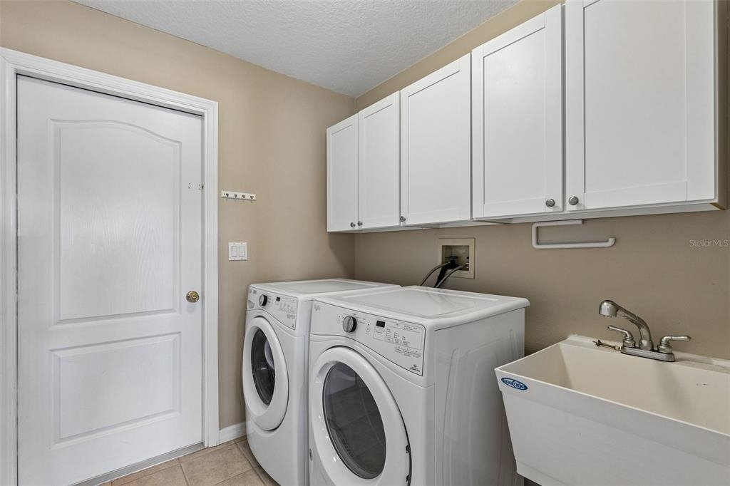11230 Lake Katherine Circle - Photo 17