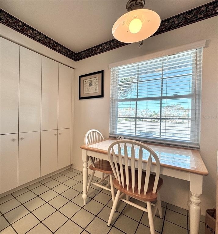 1155 Edgewater Circle - Photo 6