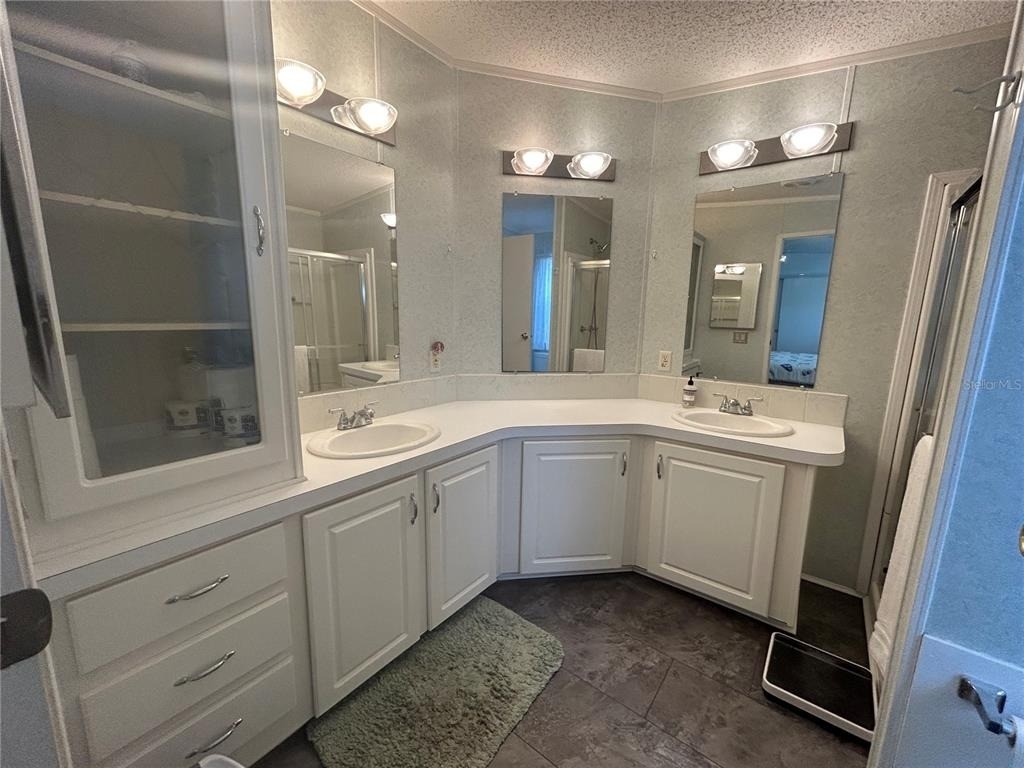 145 Begonia Terrace - Photo 15
