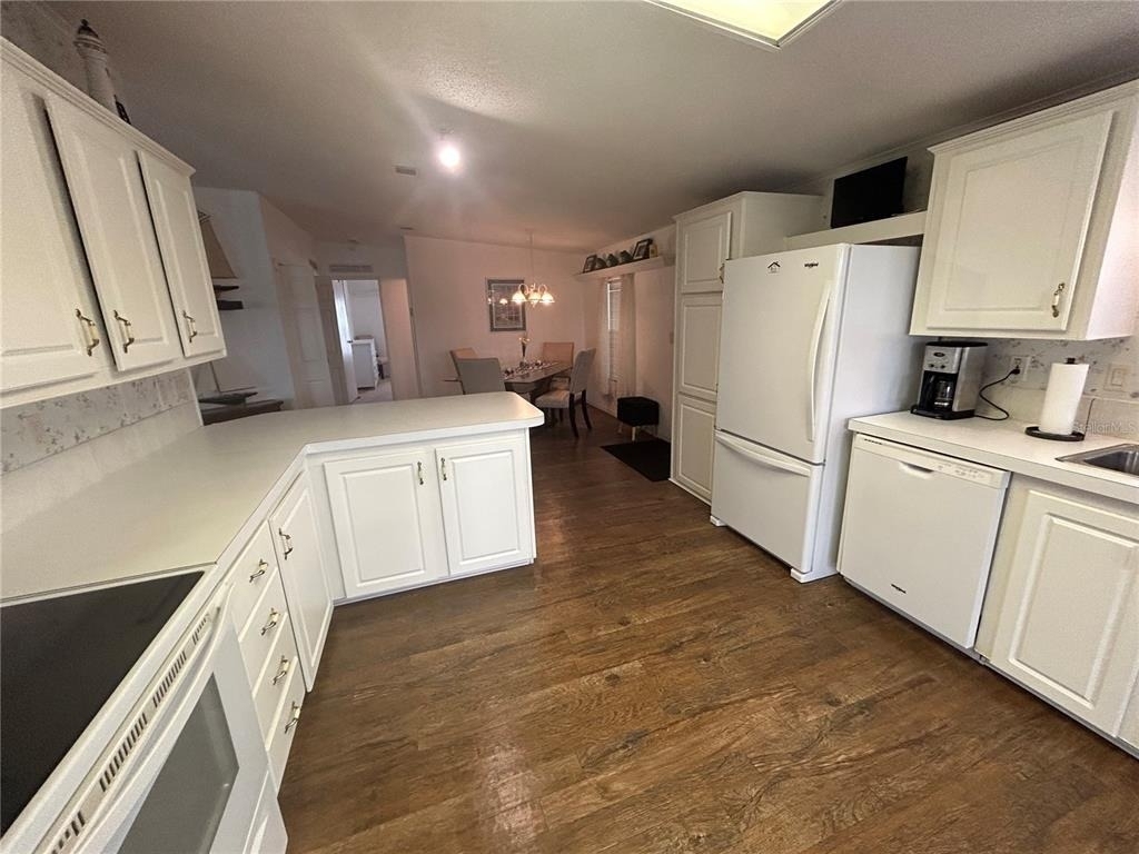 145 Begonia Terrace - Photo 3
