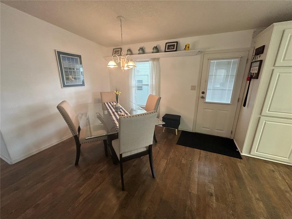 145 Begonia Terrace - Photo 4