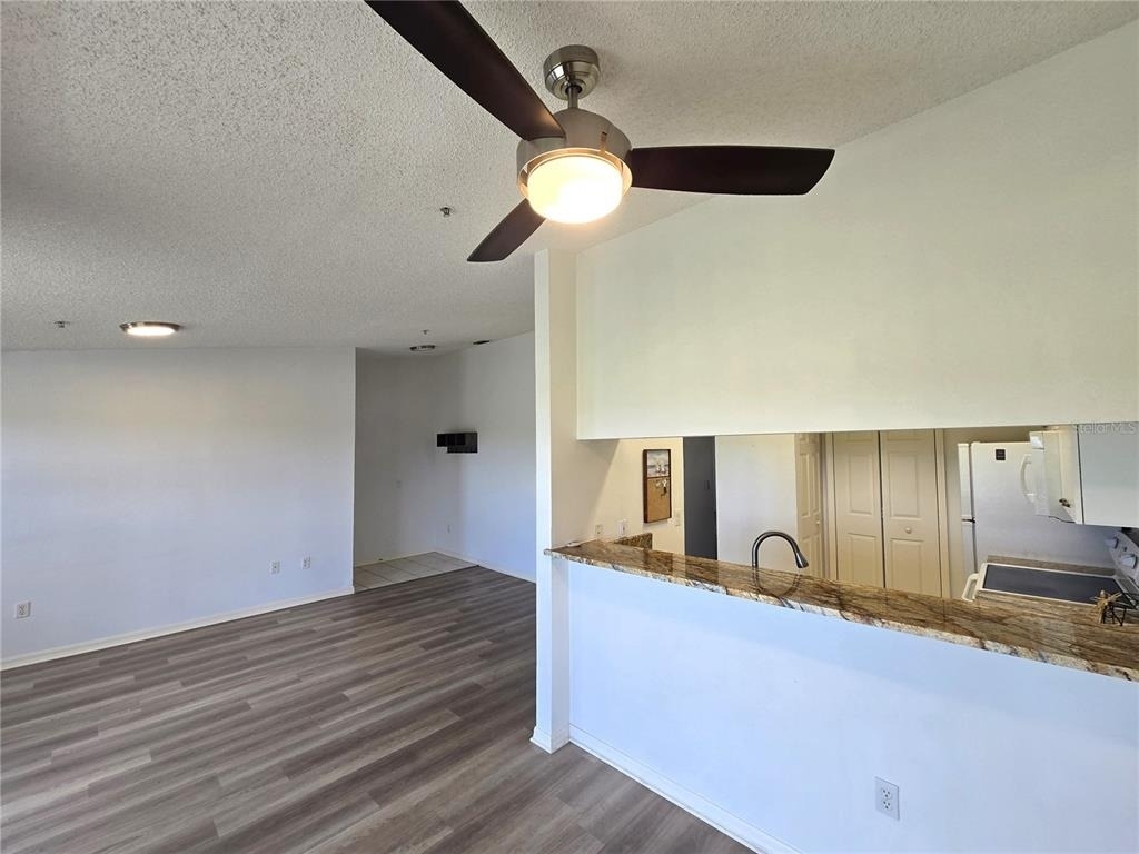 3607 E Bay Drive - Photo 6