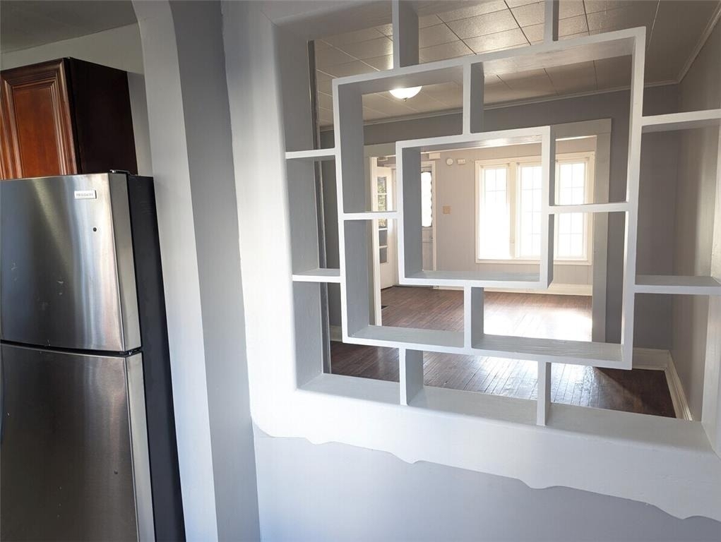 545 Park Place - Photo 4