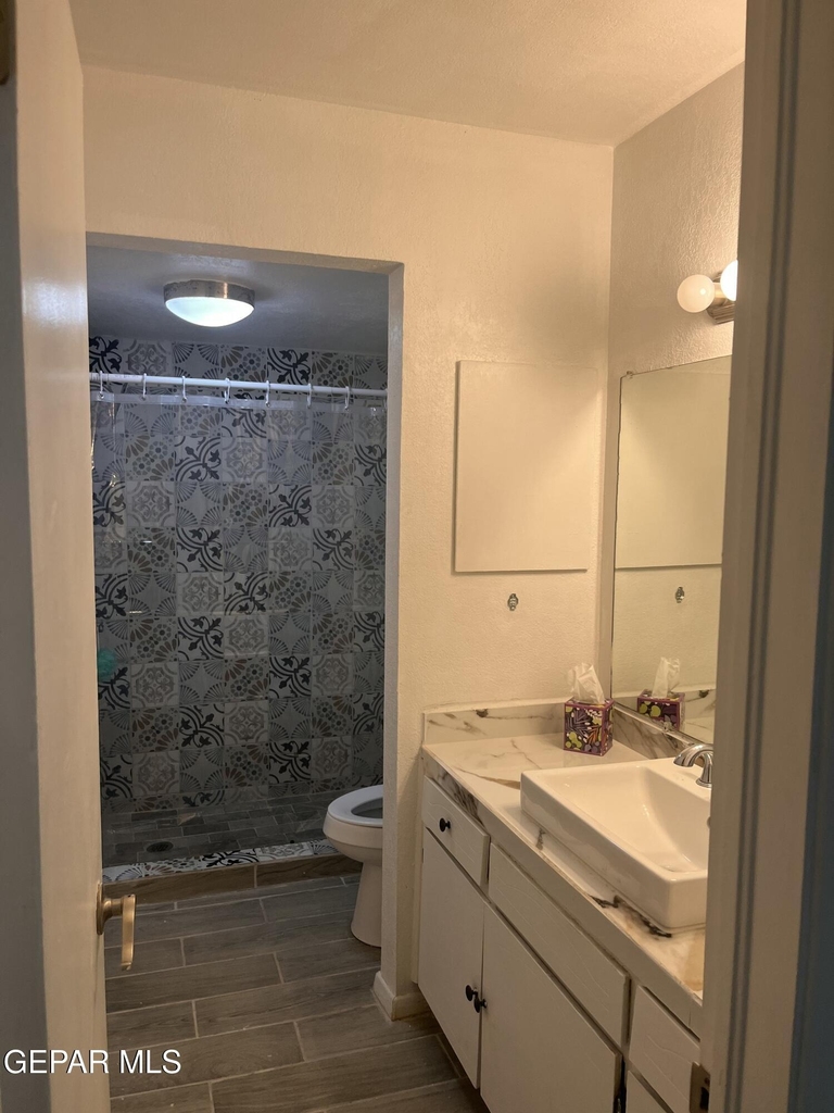 4433 N Stanton Street - Photo 10