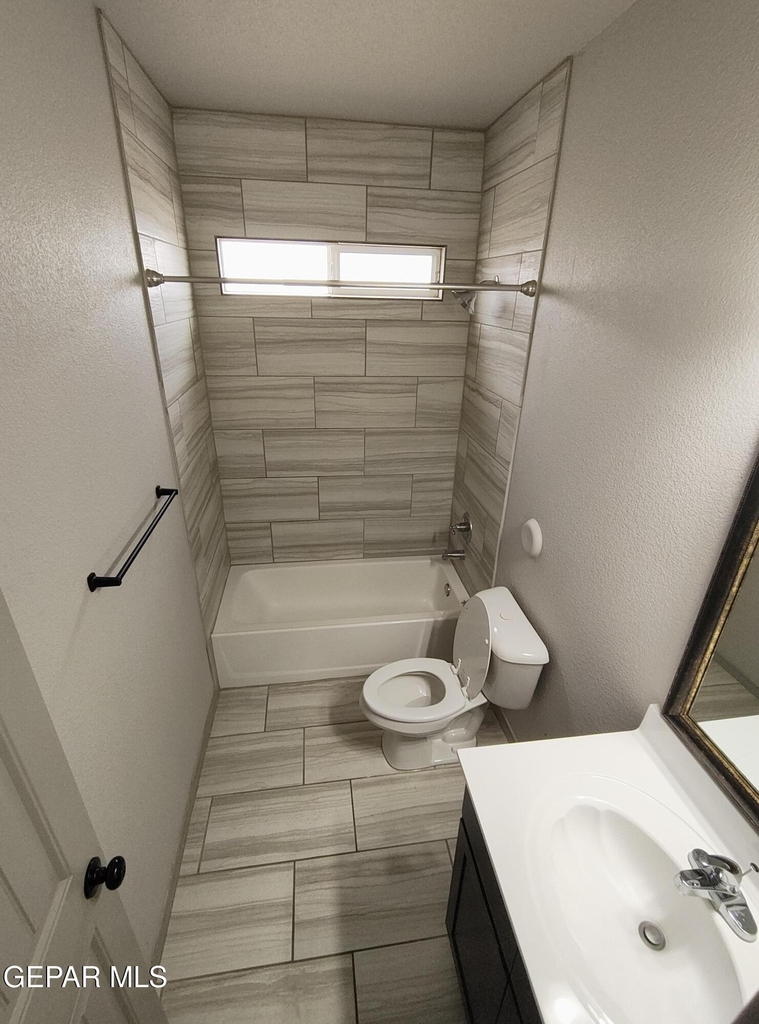 4552 Josefina Santillana Street - Photo 9