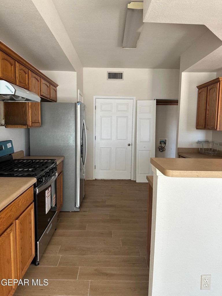6026 Becca Drive - Photo 4