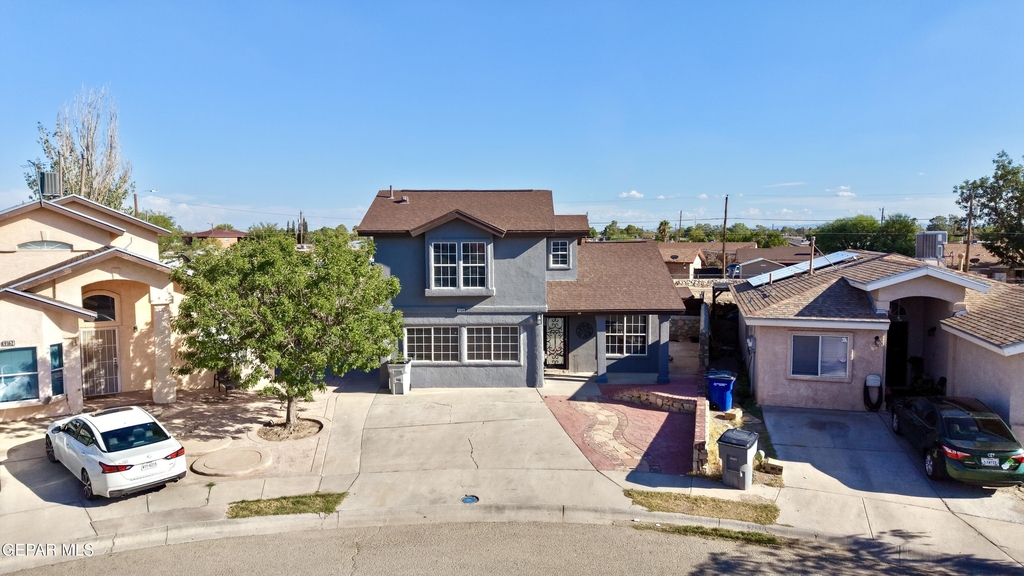 9150 Bur Oak Circle - Photo 1