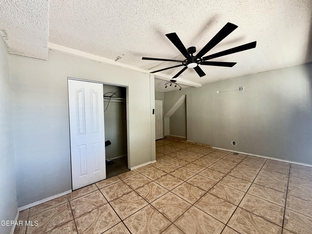 9150 Bur Oak Circle - Photo 13