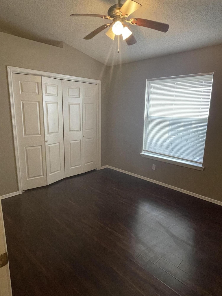 1416 Black Ridge Drive - Photo 5