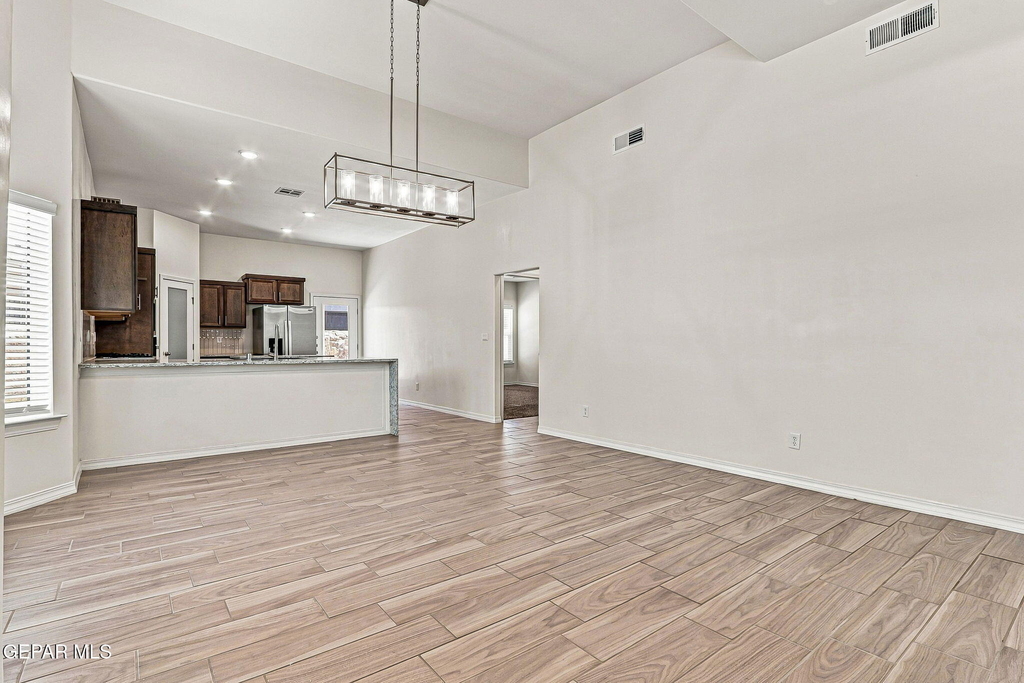 13253 Coldham Street - Photo 10