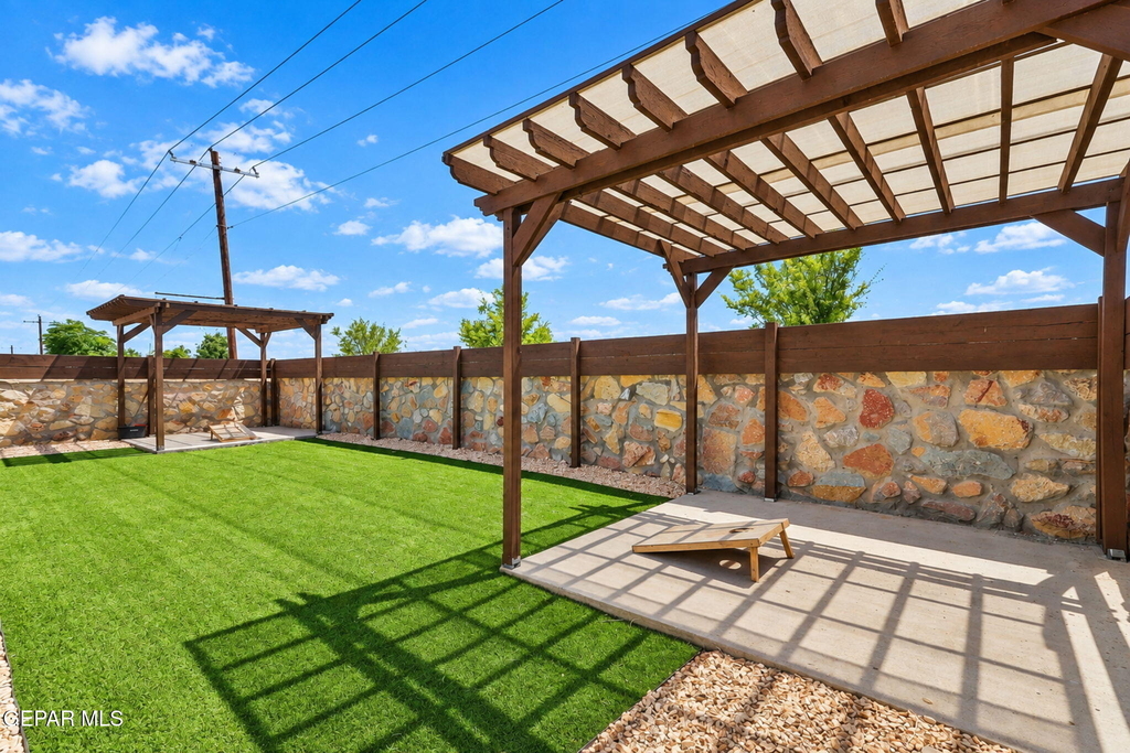 13876 Loreina Luz Avenue - Photo 35