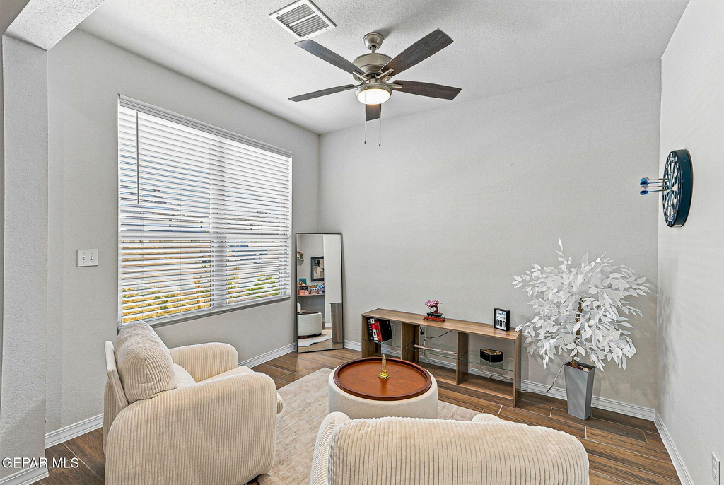 13876 Loreina Luz Avenue - Photo 5