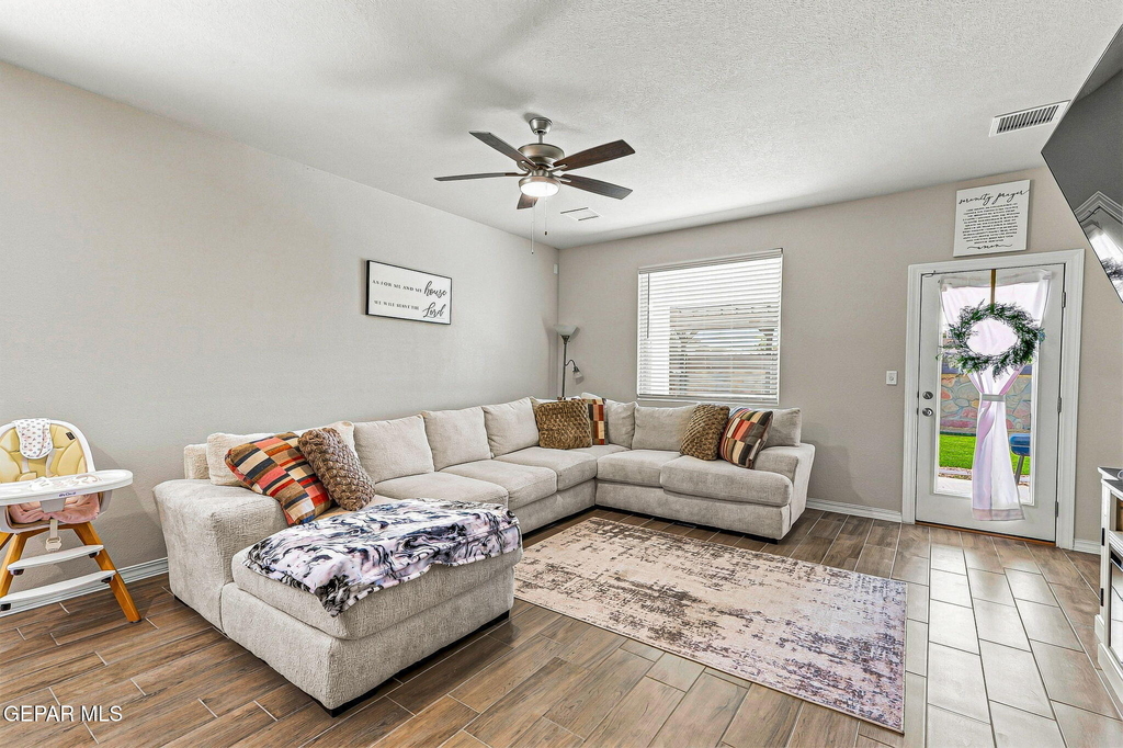 13876 Loreina Luz Avenue - Photo 10