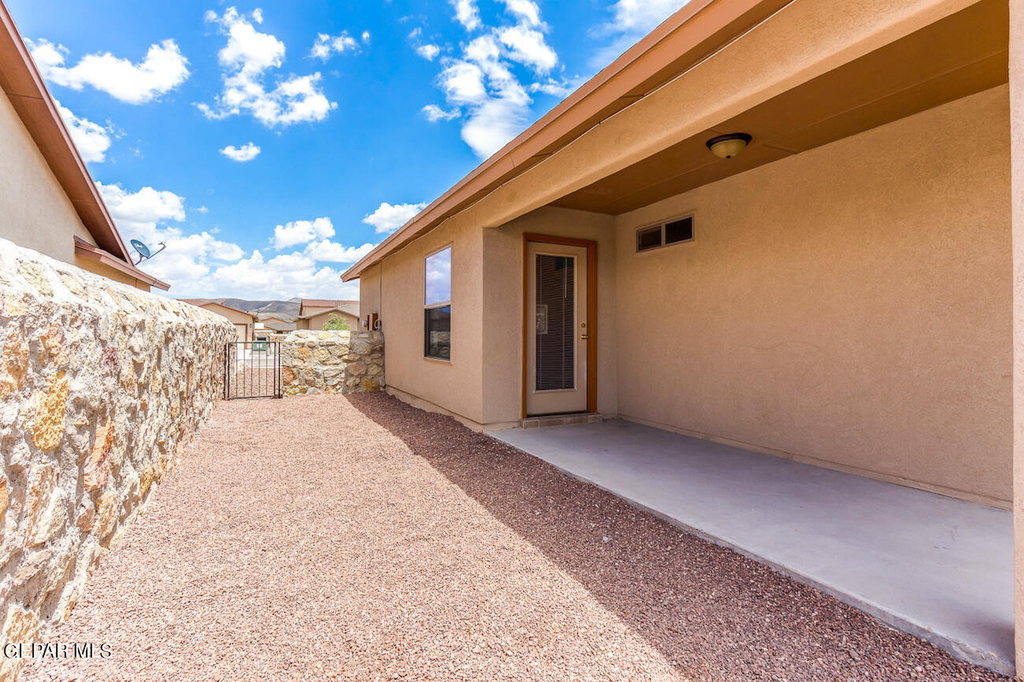 612 Angela Lane - Photo 21