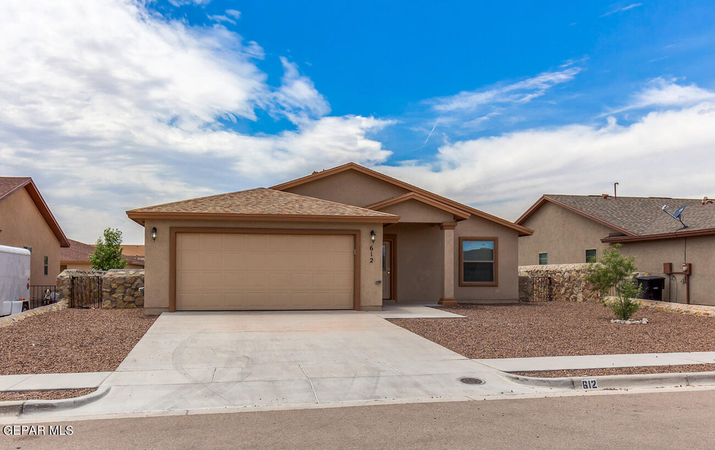 612 Angela Lane - Photo 1