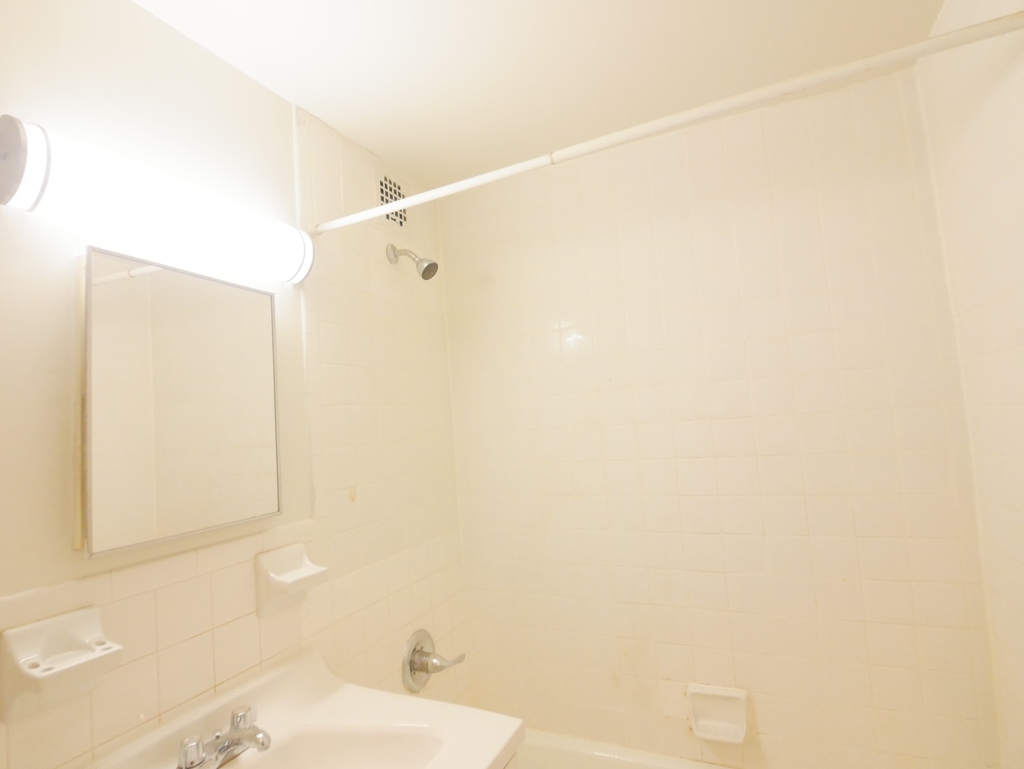 317 East 85th Street - Photo 8