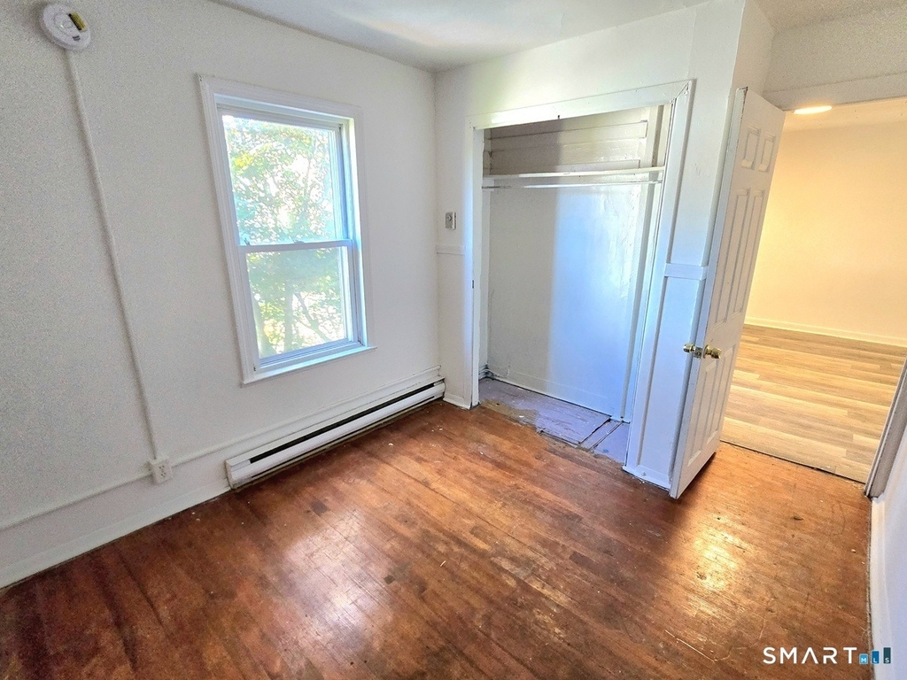 33 Olive Street - Photo 5