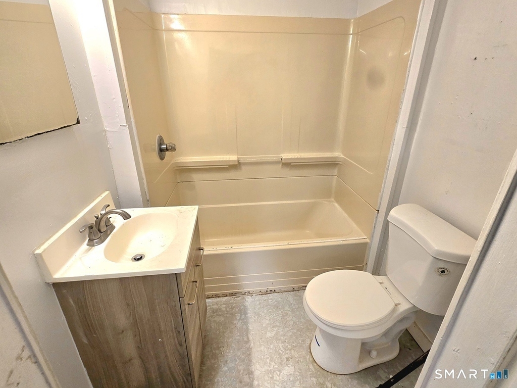 33 Olive Street - Photo 7