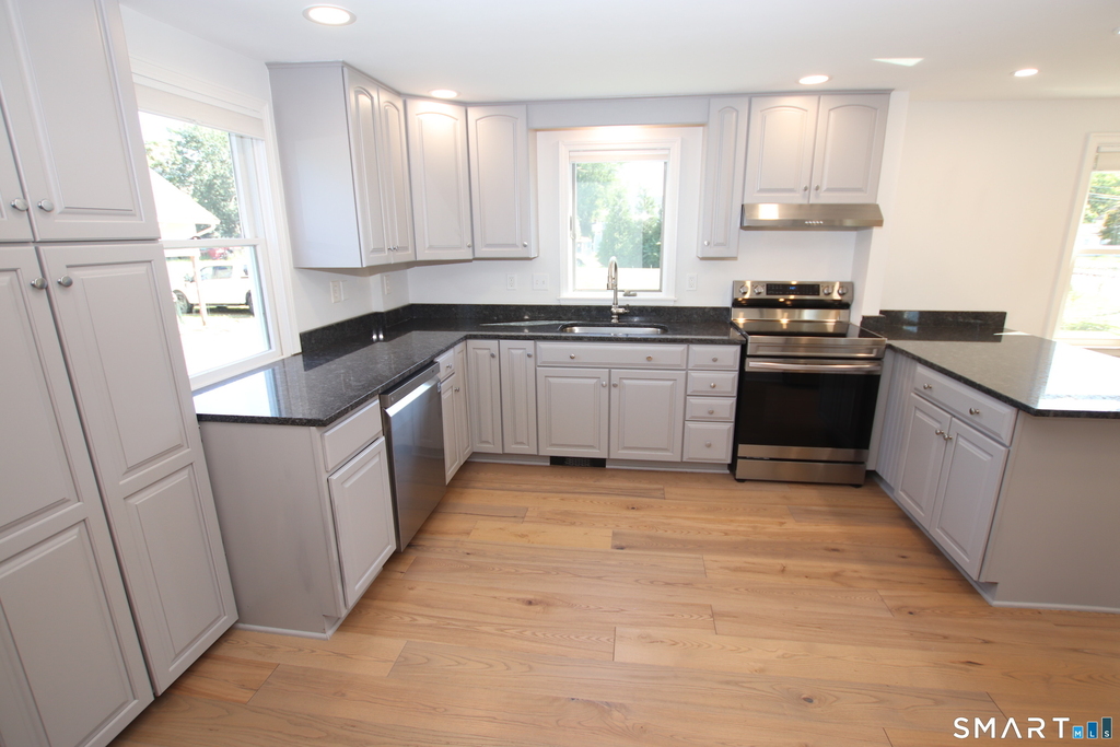 112 Pratt Street - Photo 17