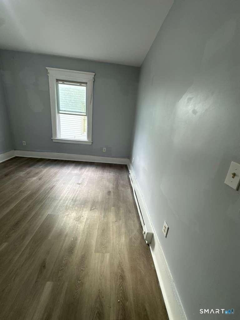 157 Lounsbury Street - Photo 2