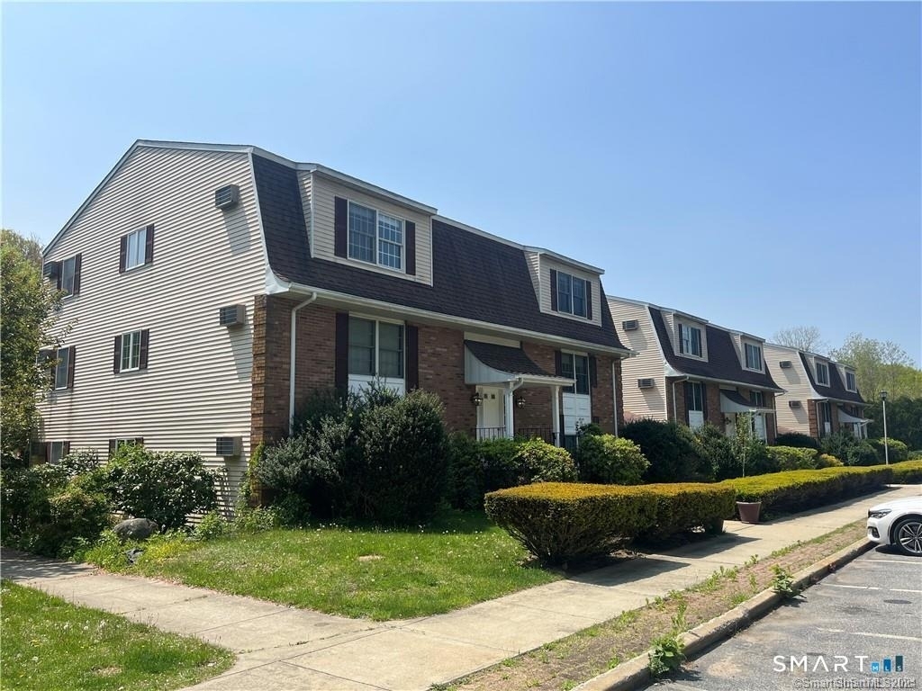 302 Boston Post Road - Photo 1