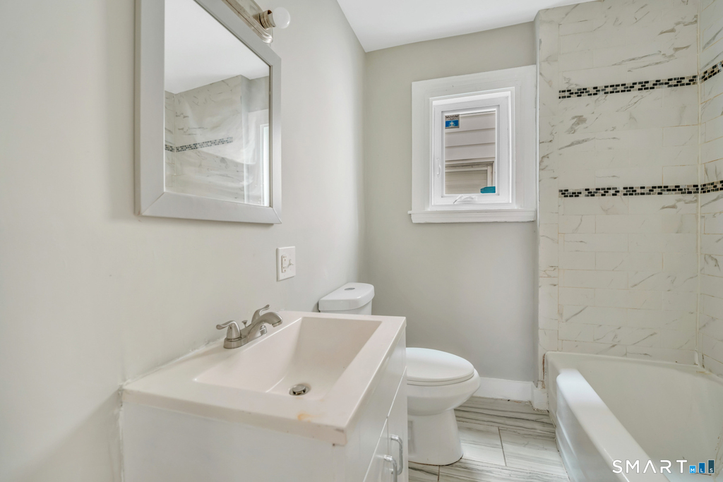 718 Winchester Avenue - Photo 1