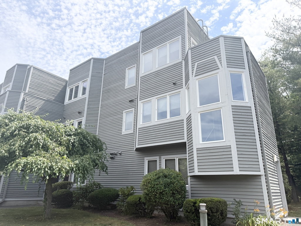 1414 Whitney Avenue - Photo 0