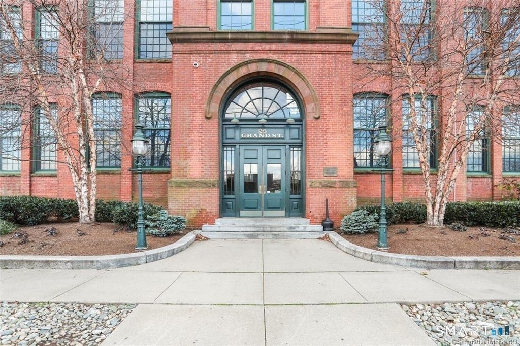 25 Grand Street - Photo 1