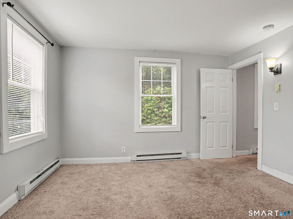 14 Center Avenue - Photo 13