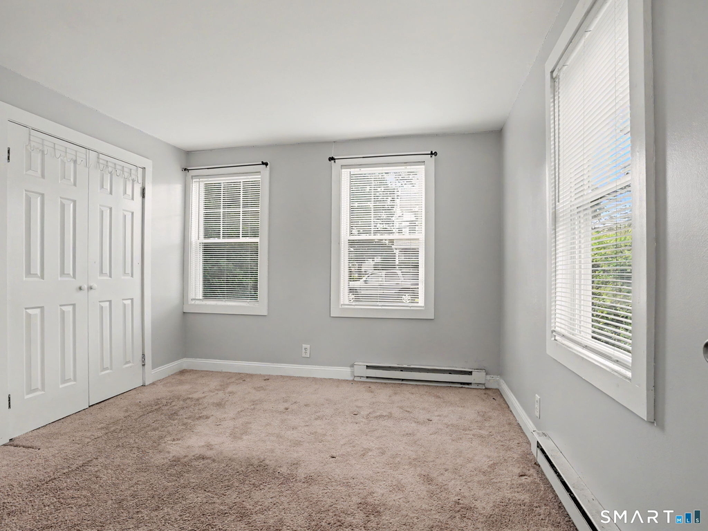 14 Center Avenue - Photo 10