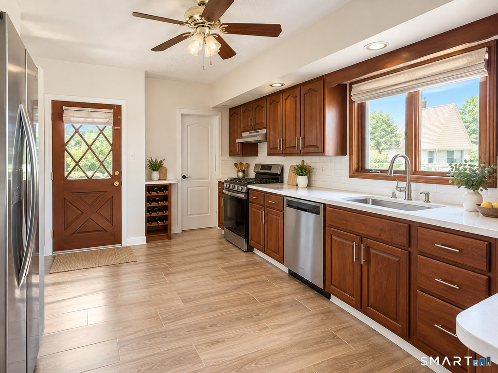 1691 Broad Street - Photo 3