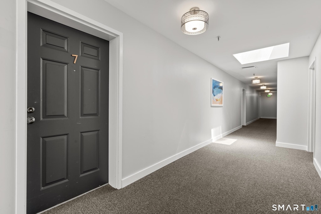 122 E Putnam Avenue - Photo 12