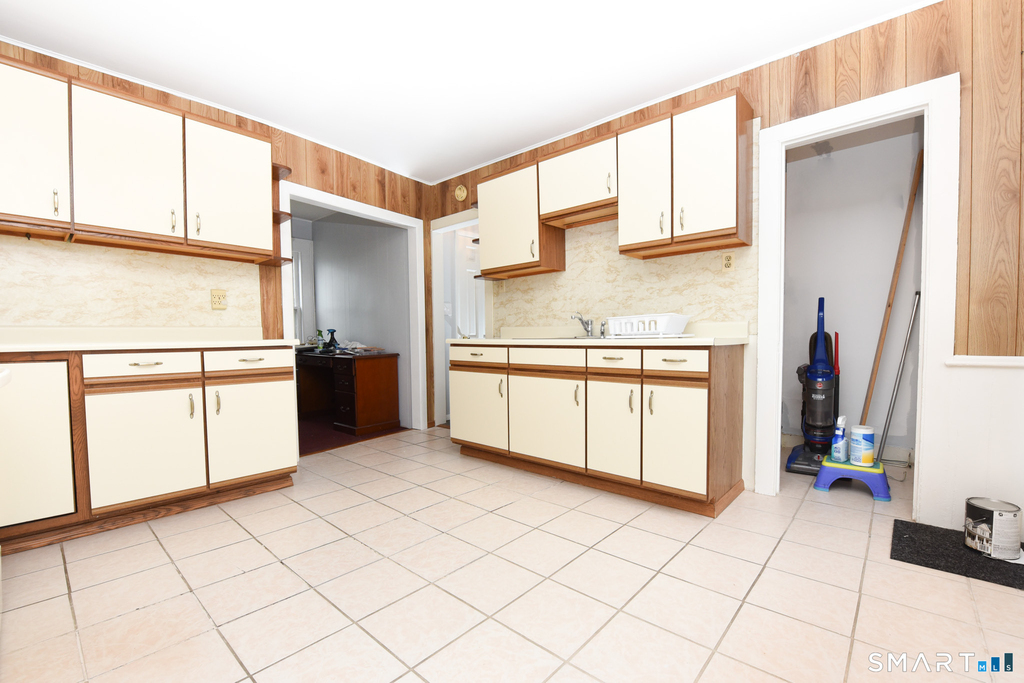 114 Jones Avenue - Photo 4