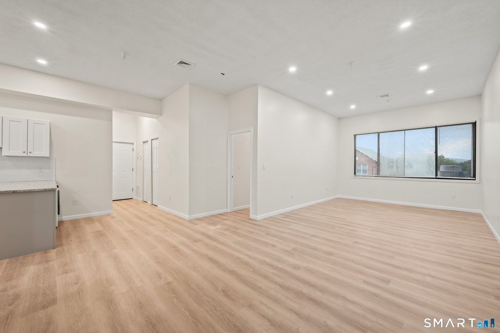 594 Main Street - Photo 7
