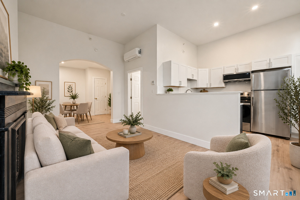 542 Main Street - Photo 0