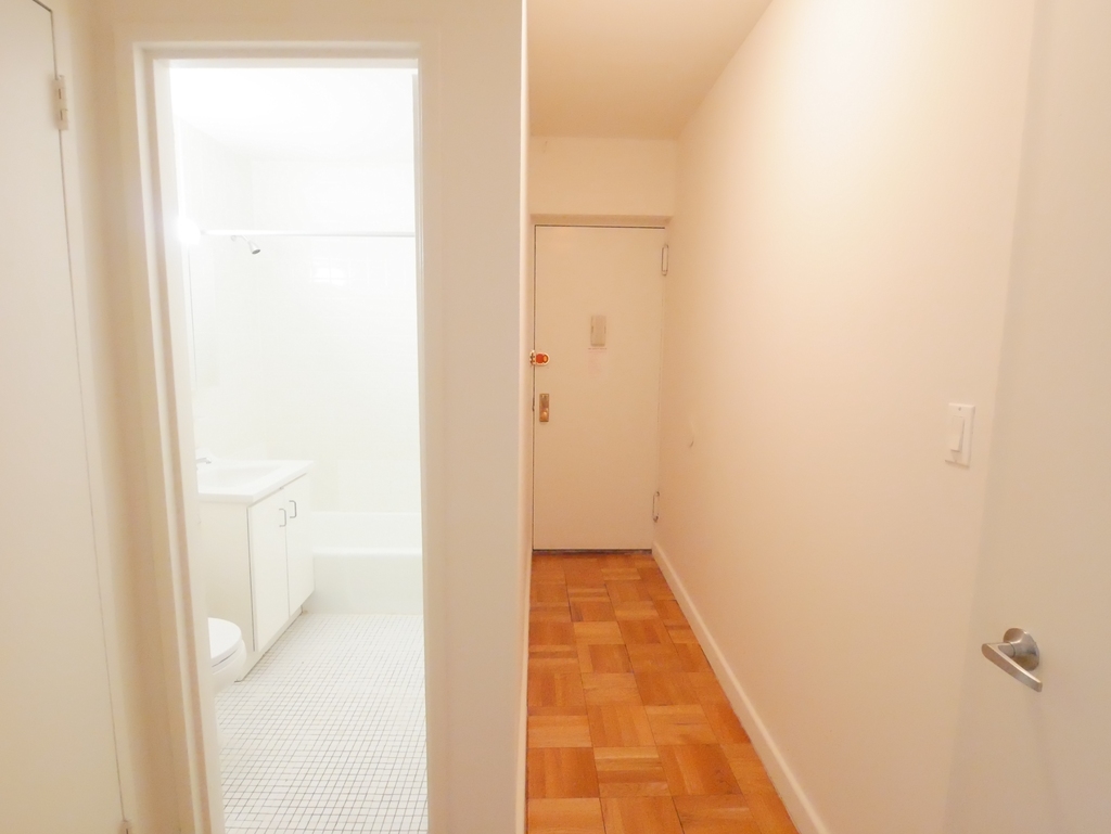 171 East 89th Street - Photo 12