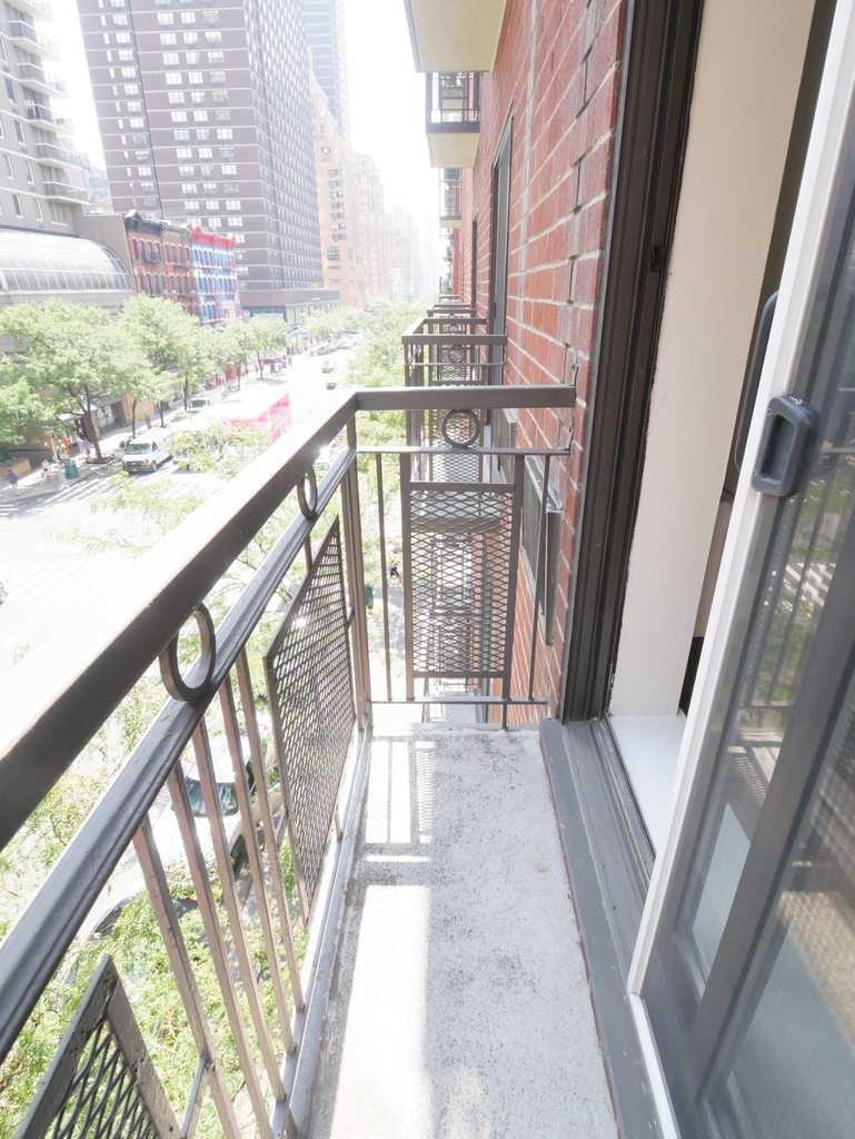 171 East 89th Street - Photo 14