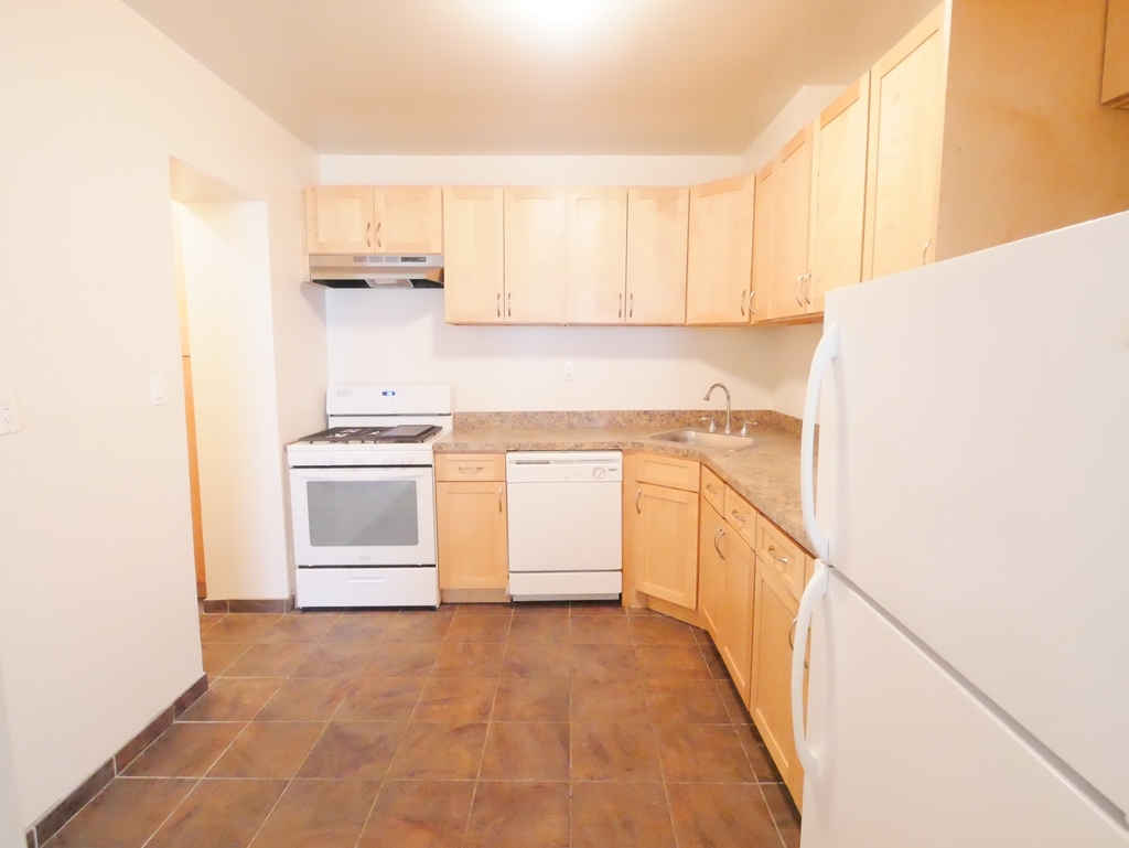 171 East 89th Street - Photo 4