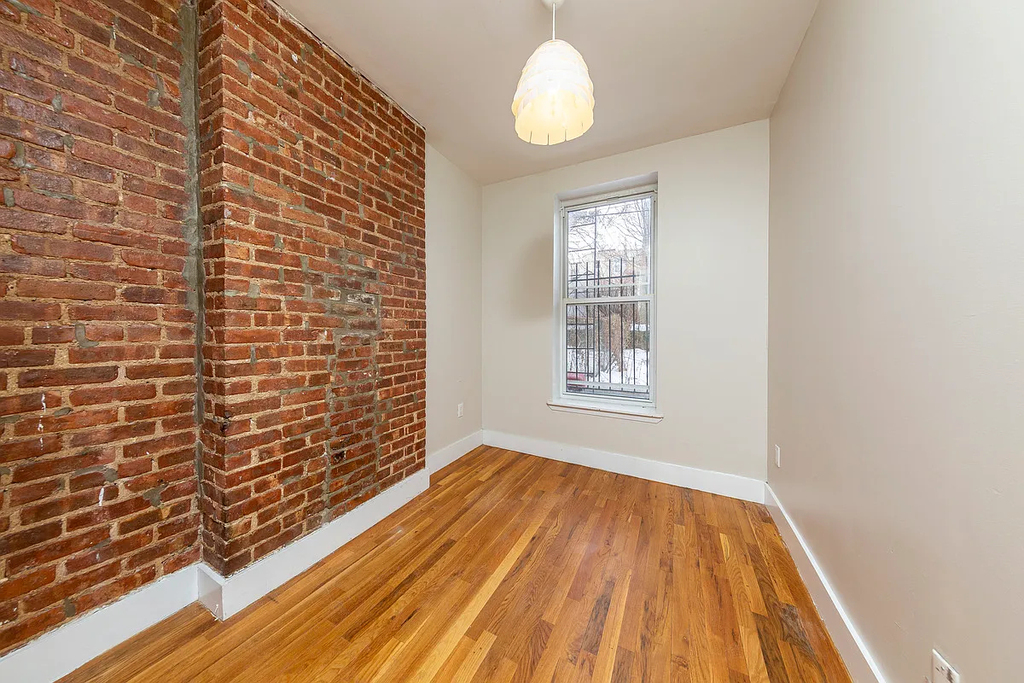 302 Sumpter Street - Photo 8