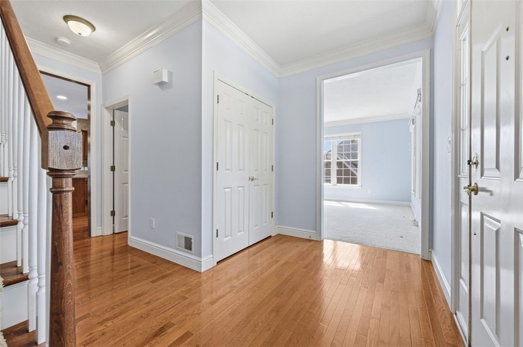 112 Ontario Ct - Photo 4