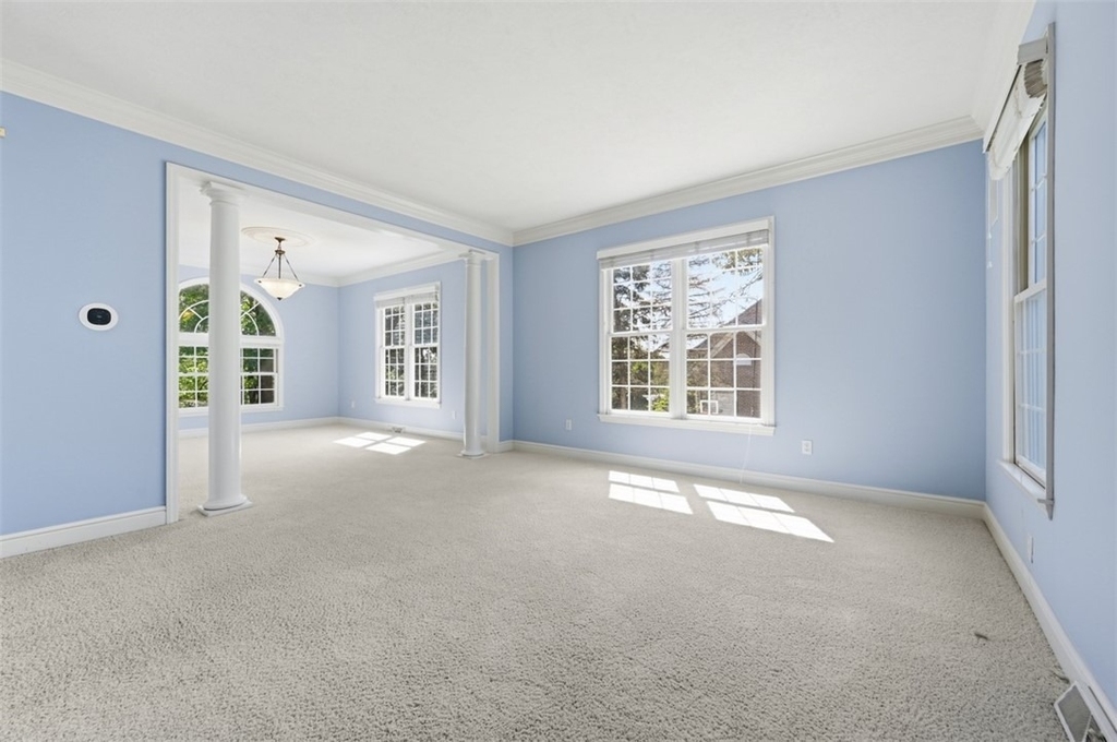 112 Ontario Ct - Photo 6